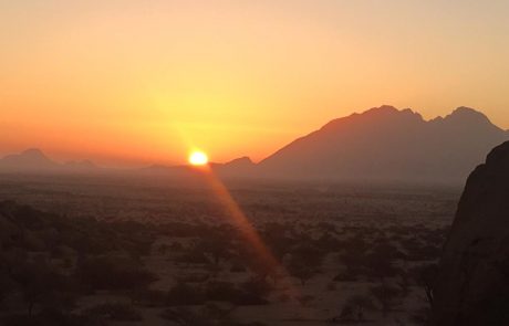 sundowner in Spitzkoppen Namibia